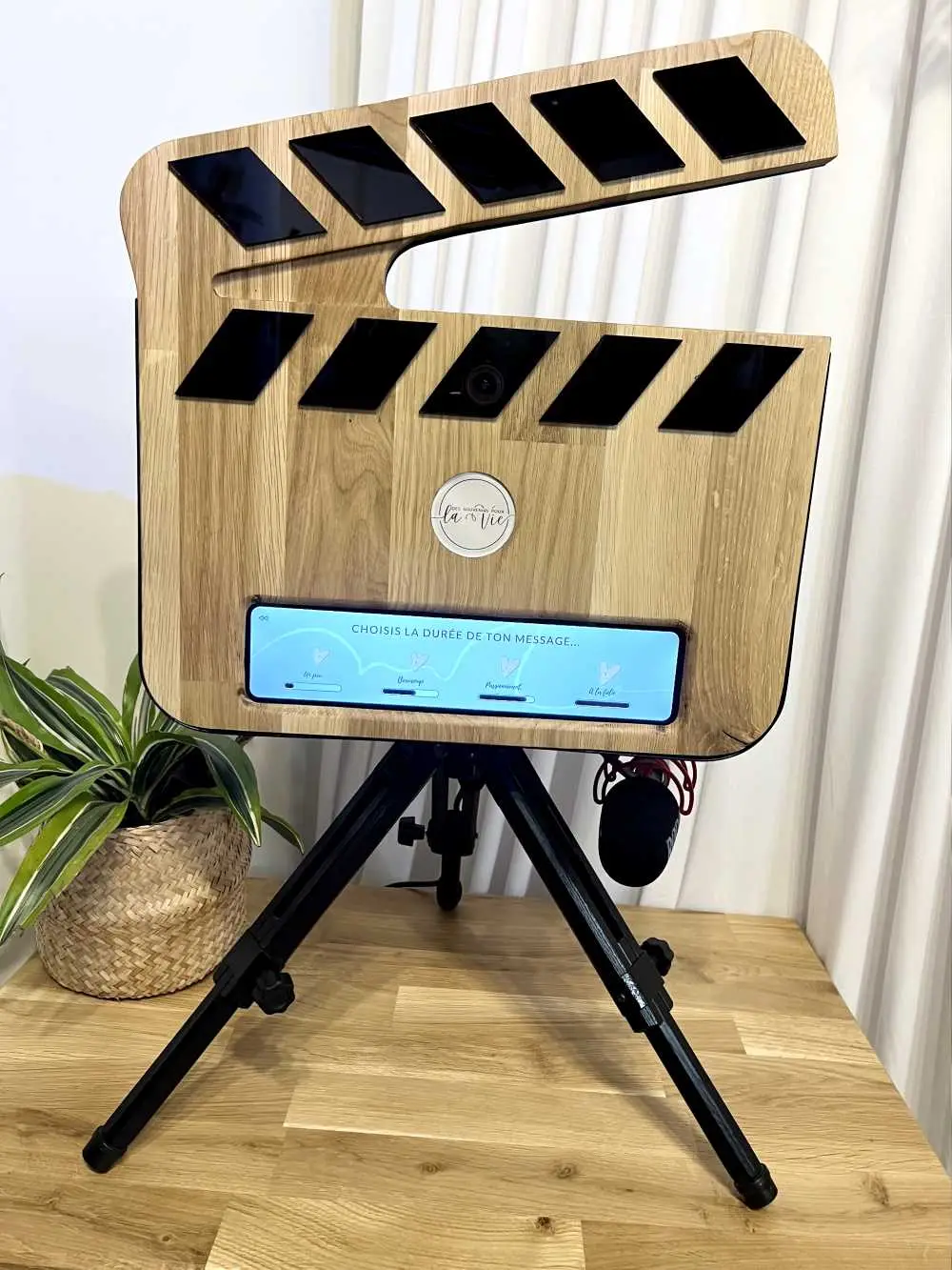Le Confessionnal Vidéo, espace d'enregistrement intime et chaleureux